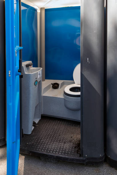 Best Porta potty rental near me  in Independence, WI