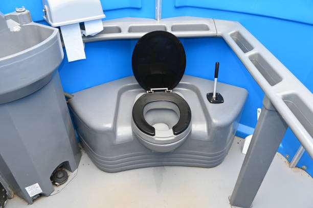 Best Luxury portable toilet rental  in Independence, WI