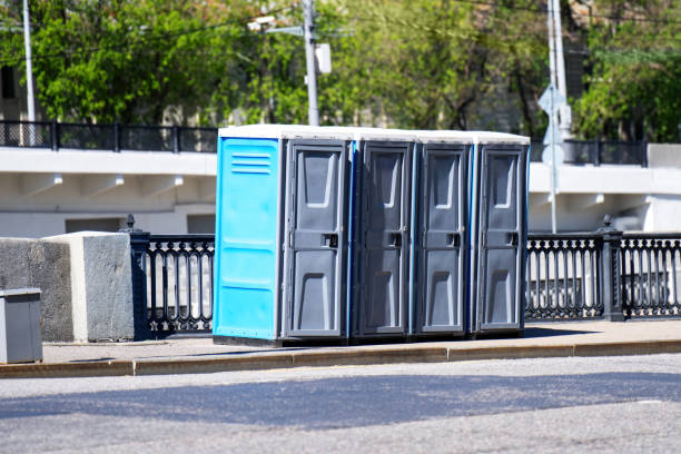 Porta potty delivery and setup in Independence, WI